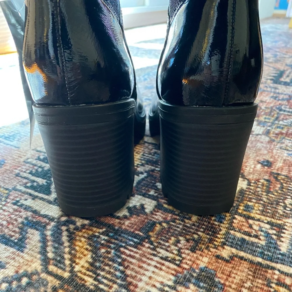 NWT Naturalizer Verney Waterproof Chelsea Boot Size 9 - Picture 2 of 7